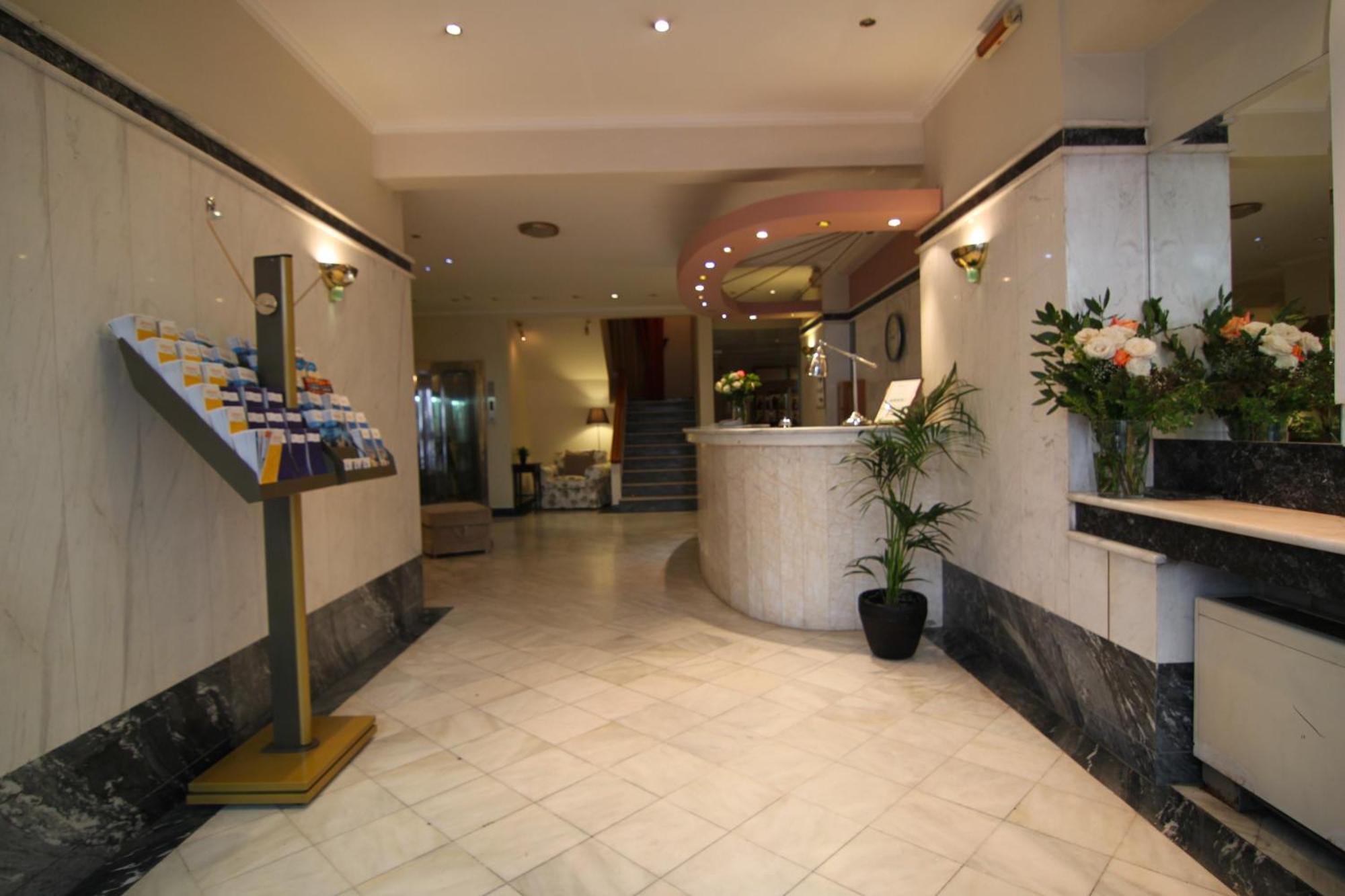 Achillion Hotel Atenas Exterior foto
